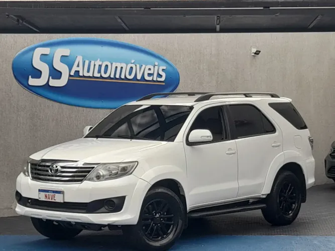 Toyota Hilux SW4 2.7 16V 2013
