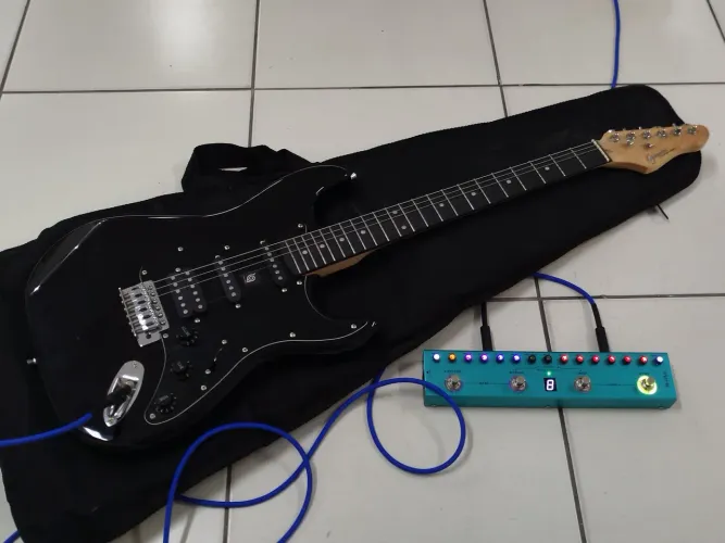 Guitarra, tankG, capa, e cabos