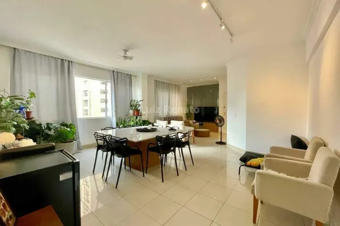 Apartamento à venda no bairro Lourdes