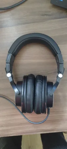 Fone de Estudio Presonus HD9 (POQUISSIMO USADO COM CAIXA + NOTA FISCAL) ?