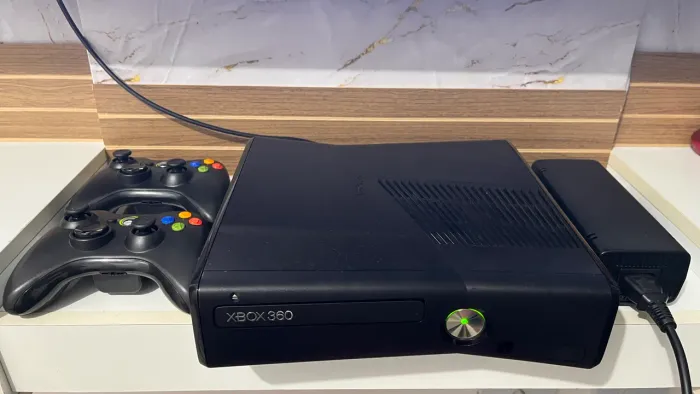 Xbox 360 desbloqueado rgh 1tb com mais de 100jogos