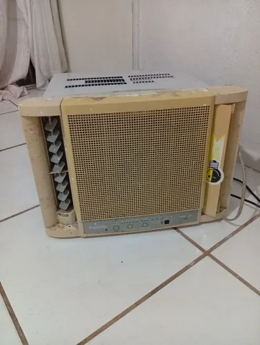 Ar condicionado com defeito ele funciona mais não tá gelando