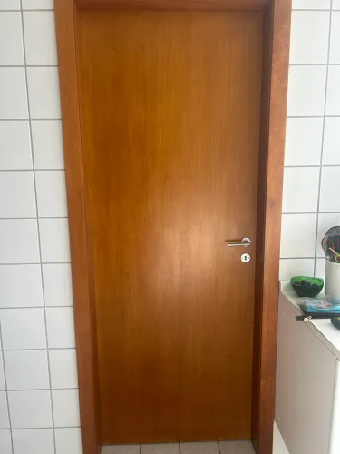 Portas internas de madeira