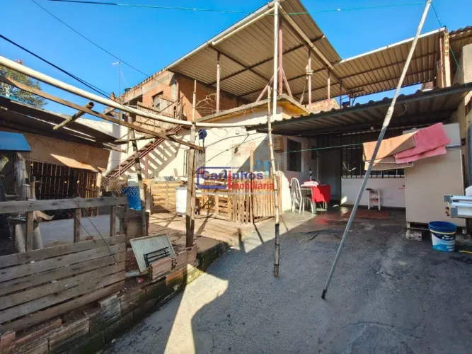 CASA EM BETIM NO BAIRRO PAULO CAMILO