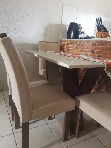Conjunto de Mesa de jantar com 4 cadeiras