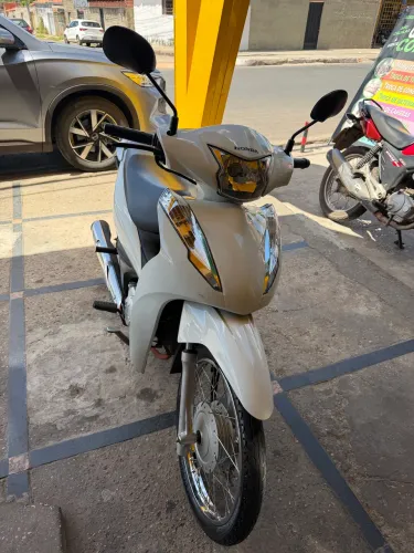 Vendo Honda biz 2024 extra