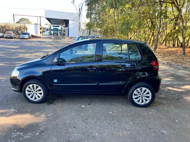 Volkswagen Fox Plus 1.0mi/ 1.0mi Total Flex 8V 4P 2008