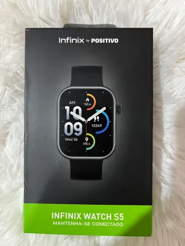 Relógio INFINIX WATCH S5 Semi novo, na caixa, em perfeito estado, com cabo de carregar.