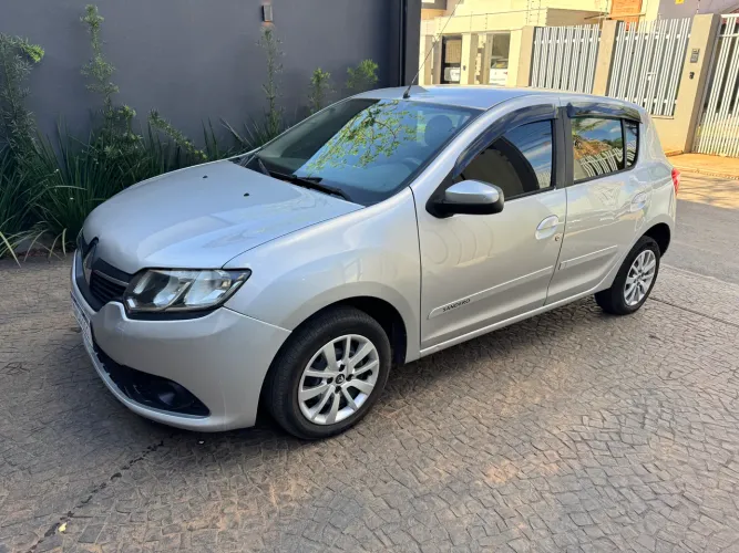 Renault Sandero Expression Hi-power 1.0 16V 5P 2015