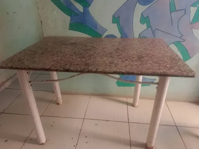Mesa de mármore 