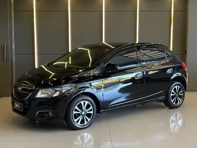 Chevrolet Onix Hatch LTZ 1.4 8V Flex Power Mec. 4P 2015