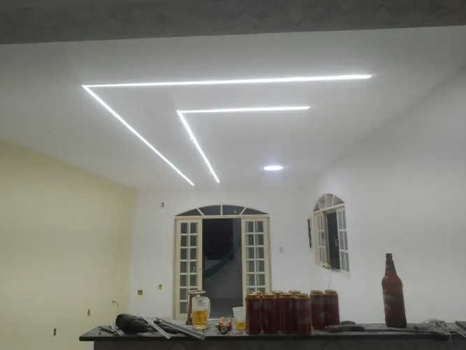 Pintor a 150,00 a diária 