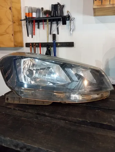 Vende-se Farol Gol G7 lado direito 