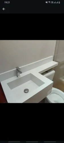 Pia em porcelanato 60x40 com extensão de 60x15