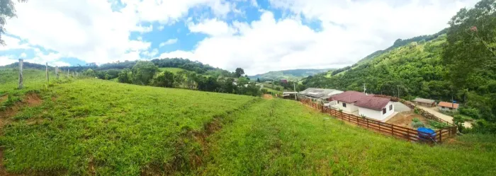 Alfredo Wagner/SC- Sítio 3400m² com casa e galpão