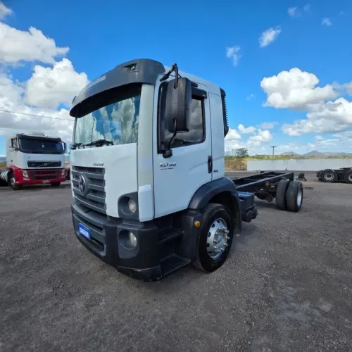 VOLKSWAGEN 15.190 CRM 4X2 2014