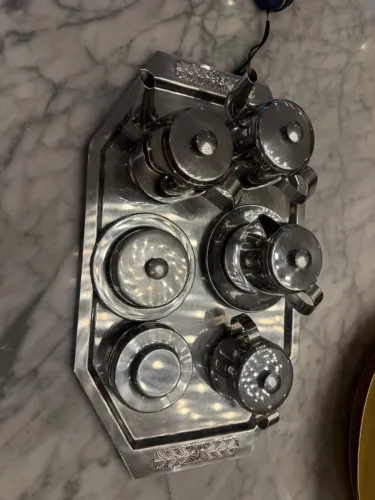 Conjunto antigo em Inox de Chá e café com manteigueira açucareiro e leiteira