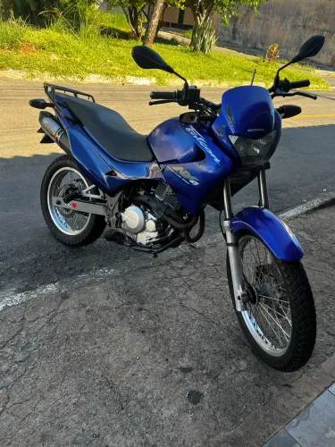Moto falcon 400