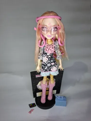 Boneca Monster High Viperine Gorgon Básica Original Mattel