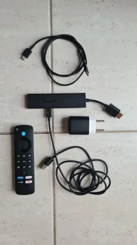 Amazon Fire Stick 2025 HD com Controle Remoto