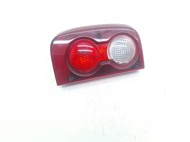 Lanterna Traseira Esquerda Freelander 2.5 2005 2006 Esquerdo Vermelho