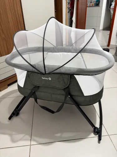 Berço Moisés com balanço Safety 1st