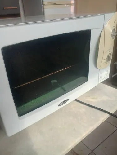 Forninho elétrico grande Fischer+forno microondas 30litros Eletrolux