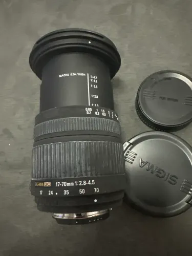 Lente Sigma 17-70mm 1:2.8-4.5 DC