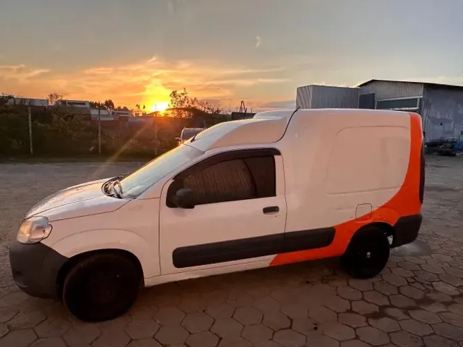 Fiat Fiorino Furgão Work. Hard 1.4 Flex 8V 2P 2019