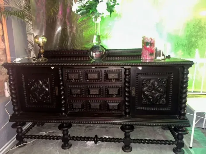 Buffet Aparador Clássico em Madeira Maciça Entalhada - Estilo Colonial