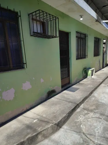 Casa e terreno totalmente independente 