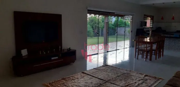 Chácara à Venda de 02 quartos sendo 01 Suíte em Jardinópolis com Varanda Lateral.