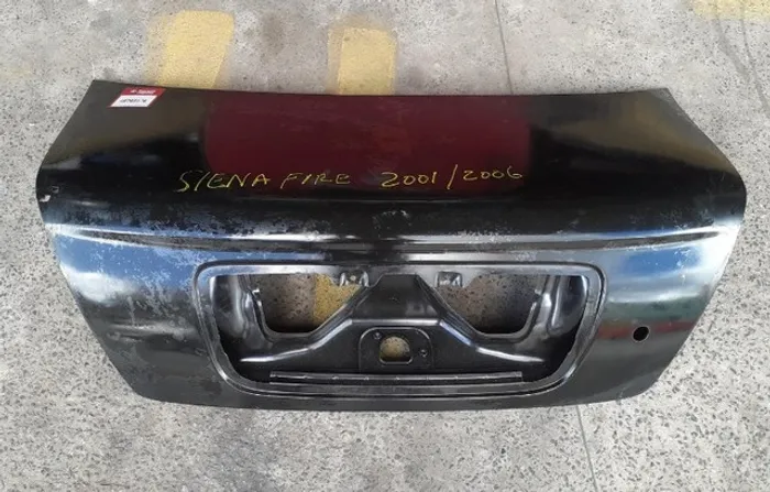 Tampa traseira siena 2002 nova original