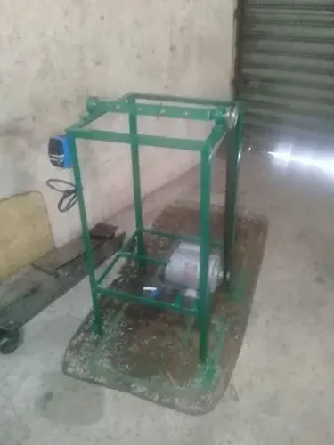 Endireitadeira De Arame Com Bancada R$ 1.300,00