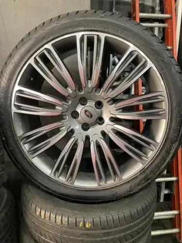 Jogo de Rodas aro 22 Evoque 