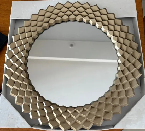 Espelho Decorativo Redondo com moldura hexagonal Dourada 
