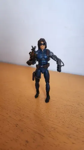 Soldado Invernal - Marvel Universe Hasbro 3.75