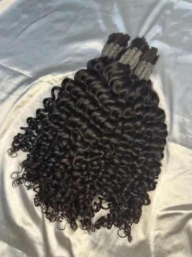 Cabelo humano virgem cacheado 