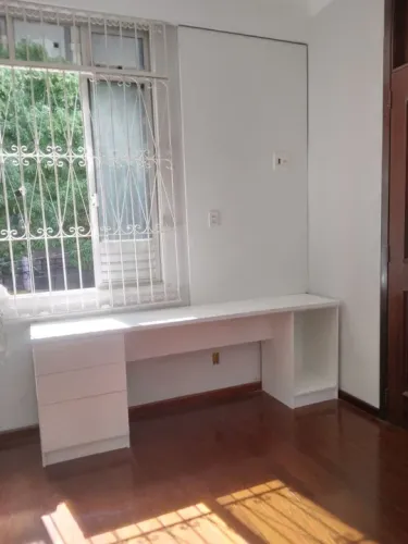 Escrivaninha e painel em 100% mdf