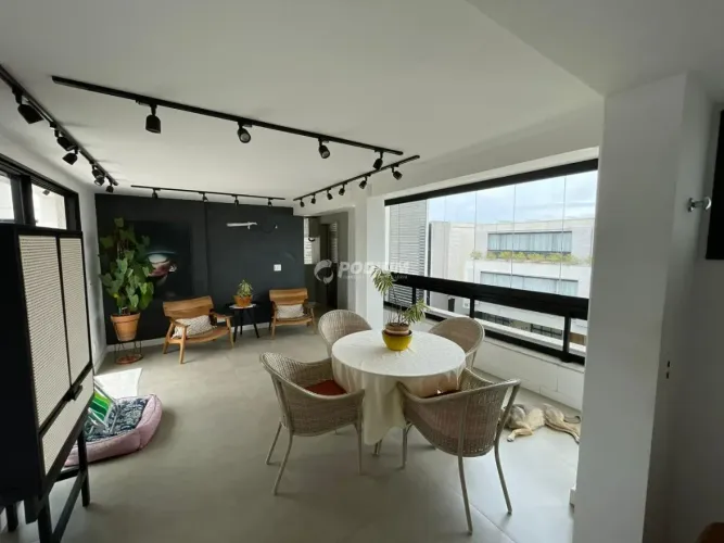 Recreio dos Bandeirantes | Casa Duplex 3 quartos, sendo 2 suites