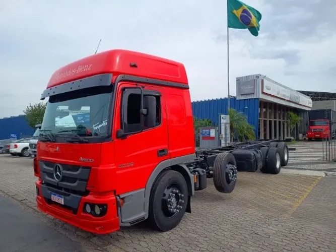Mercedes Atego 3030 ano 2020