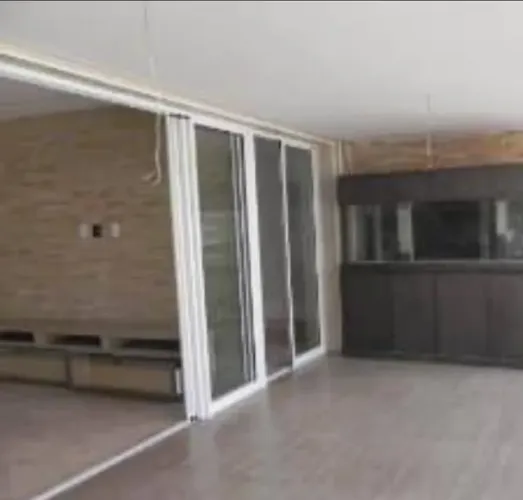 Portas Balcão - 8 Folhas com vidro e esquadria
