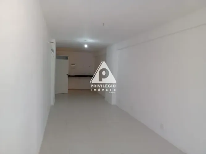 Excelente sala comercial no Flamengo