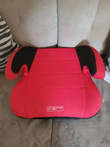 Assento de carro para criança.