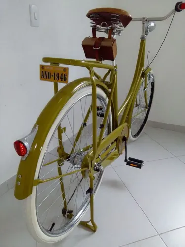 Bicicleta aro 28 x 1.1/2, Grande, Loop Frame,  3 marchas <br>Tamanho grande <br>3 velocidades 