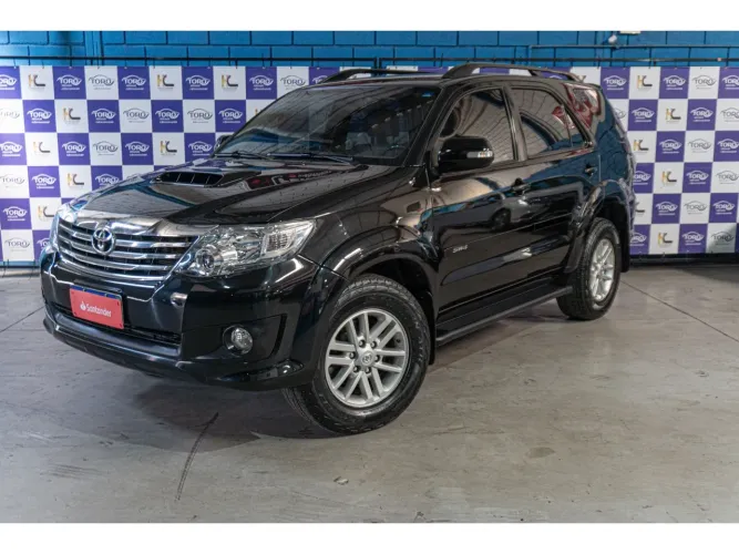 Toyota Hilux SW4 SRV D4-d 4X4 3.0 TDI Dies. AUT 2012