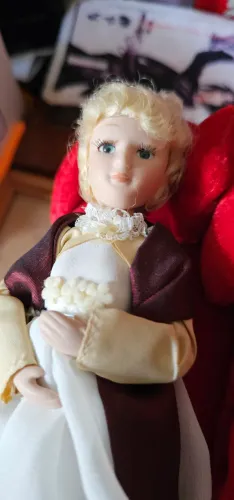 Boneca Daisy Miller Coleção Damas De Época usada 