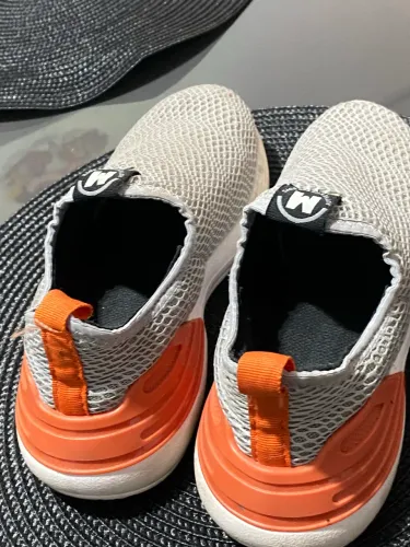 Tenis