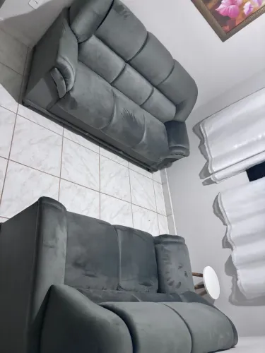 Sofá 03 e 02 Lugares Novo 