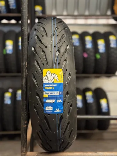 Pneu Michelin Road 5 180/55-17 Xj6/Hornet/Cb650/Z900/Tiger 660/MT 07 MT09/Tracer 900